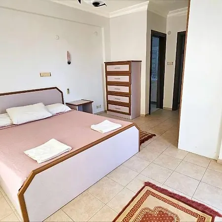 Private Pool With Large Garden& Chd Pool 酒店 费特希耶